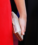 Jennifer_Lawrence_attending_the_2011_Academy_Awards_in_a_smoking_hot_red_dress_MQ_33.jpg