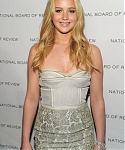 Jennifer_Lawrence_attending_the_2011_National_Board_Review_27.jpg