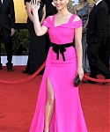 Jennifer_Lawrence_attending_the_17th_Annual_Screen_Actors_Guild_Awards_072.jpg