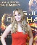 Jennifer_Lawrence_attending_the_Mexico_press_conference_promotion_for_The_Hunger_Games_07.jpg