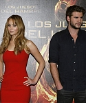 Jennifer_Lawrence_attending_the_Mexico_press_conference_promotion_for_The_Hunger_Games_25.jpg