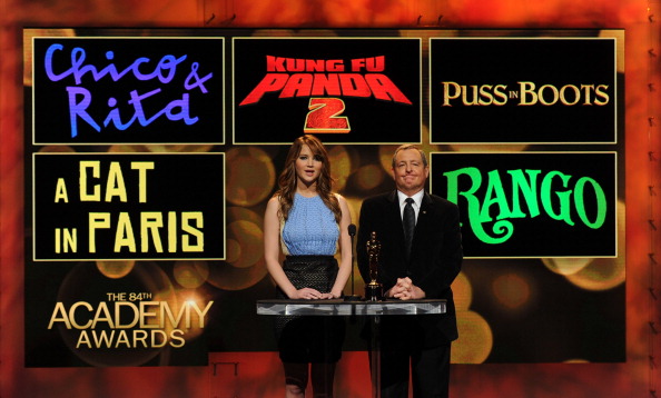 Jennifer_Lawrence_presenting_the_2011_Oscar_nominees_01.jpg