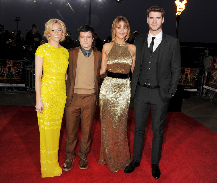 Beautiful_Jennifer_Lawrence_in_a_Golden_dress_at_the_London_premiere_of_The_Hunger_Games_004.jpg