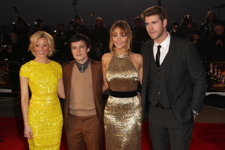 Beautiful_Jennifer_Lawrence_in_a_Golden_dress_at_the_London_premiere_of_The_Hunger_Games_024.jpg