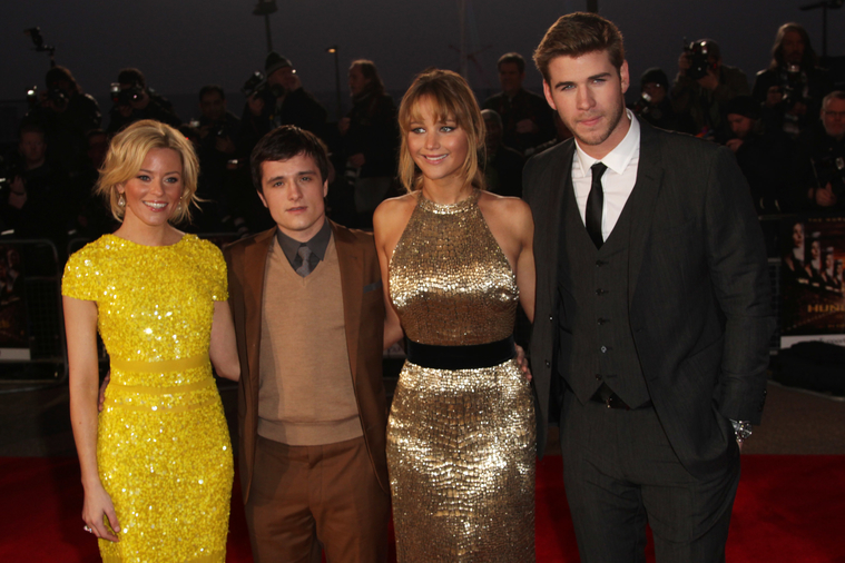 Beautiful_Jennifer_Lawrence_in_a_Golden_dress_at_the_London_premiere_of_The_Hunger_Games_032.jpg