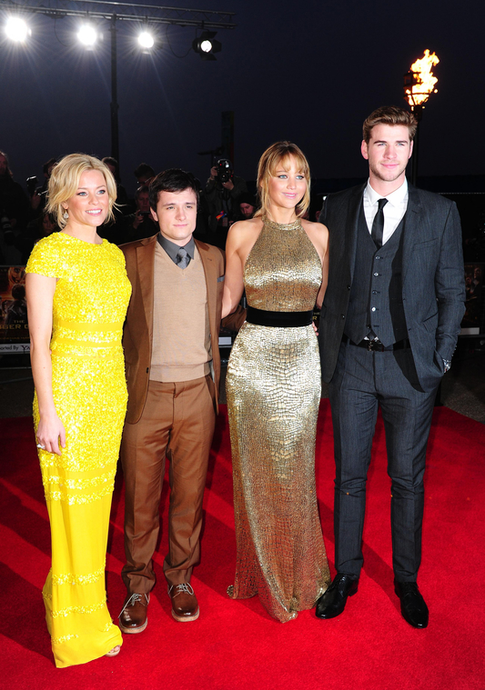 Beautiful_Jennifer_Lawrence_in_a_Golden_dress_at_the_London_premiere_of_The_Hunger_Games_051.jpg