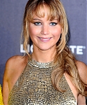 Beautiful_Jennifer_Lawrence_in_a_Golden_dress_at_the_London_premiere_of_The_Hunger_Games_034.jpg