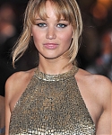 Beautiful_Jennifer_Lawrence_in_a_Golden_dress_at_the_London_premiere_of_The_Hunger_Games_039.jpg