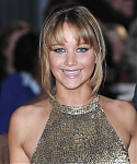 Beautiful_Jennifer_Lawrence_in_a_Golden_dress_at_the_London_premiere_of_The_Hunger_Games_093.jpg