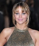 Beautiful_Jennifer_Lawrence_in_a_Golden_dress_at_the_London_premiere_of_The_Hunger_Games_104.jpg