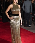 Beautiful_Jennifer_Lawrence_in_a_Golden_dress_at_the_London_premiere_of_The_Hunger_Games_119.jpg