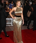 Beautiful_Jennifer_Lawrence_in_a_Golden_dress_at_the_London_premiere_of_The_Hunger_Games_165.jpg