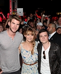 Photos_of_Jennifer_Lawrence_attending_The_Hunger_Games_Mall_Tour_in_LA_02.jpg