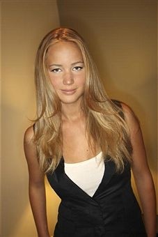 jenniferlawrencecom001.jpg