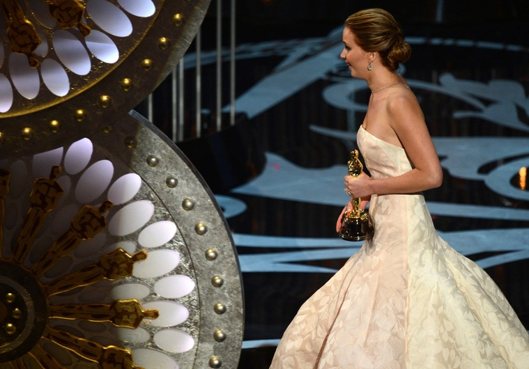 jlaw_events_24feb2013_academyawards_003.jpg