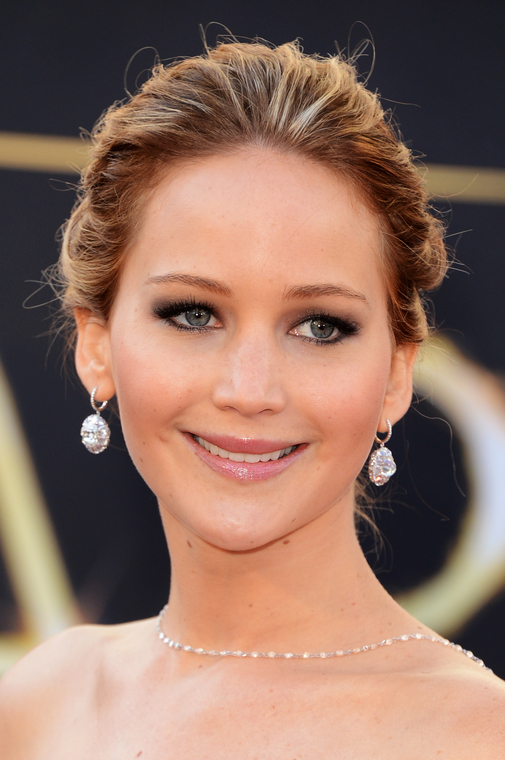 jlaw_events_24feb2013_academyawardsredcarpet_029.jpg