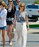 jlaw_candid_21april2013_003.jpg