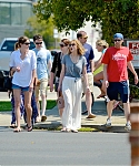 jlaw_candid_21april2013_006.jpg