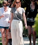 jlaw_candid_21april2013_010.jpg
