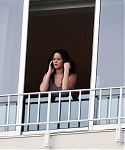 Filename=jlaw_candid_26feb2013hawaii_019.jpg
Filesize=622KiB
Dimensions=2351x3000
Date added=Apr 06, 2013 jlaw_candid_26feb2013hawaii_019.jpg