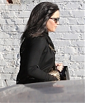 jlaw_candids_25feb2013_010.jpg