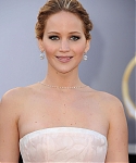 jlaw_events_24feb2013_academyawardsredcarpet_007.jpg