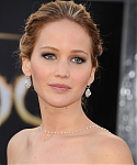 jlaw_events_24feb2013_academyawardsredcarpet_016.jpg