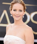 jlaw_events_24feb2013_academyawardsredcarpet_021.jpg