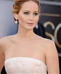 jlaw_events_24feb2013_academyawardsredcarpet_024.jpg