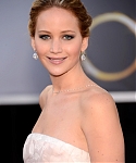 jlaw_events_24feb2013_academyawardsredcarpet_026.jpg
