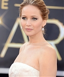 jlaw_events_24feb2013_academyawardsredcarpet_027.jpg