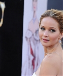 jlaw_events_24feb2013_academyawardsredcarpet_043.jpg