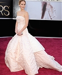 jlaw_events_24feb2013_academyawardsredcarpet_061.jpg
