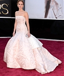 jlaw_events_24feb2013_academyawardsredcarpet_063.jpg
