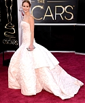 jlaw_events_24feb2013_academyawardsredcarpet_071.jpg