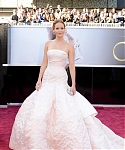 jlaw_events_24feb2013_academyawardsredcarpet_097.jpg