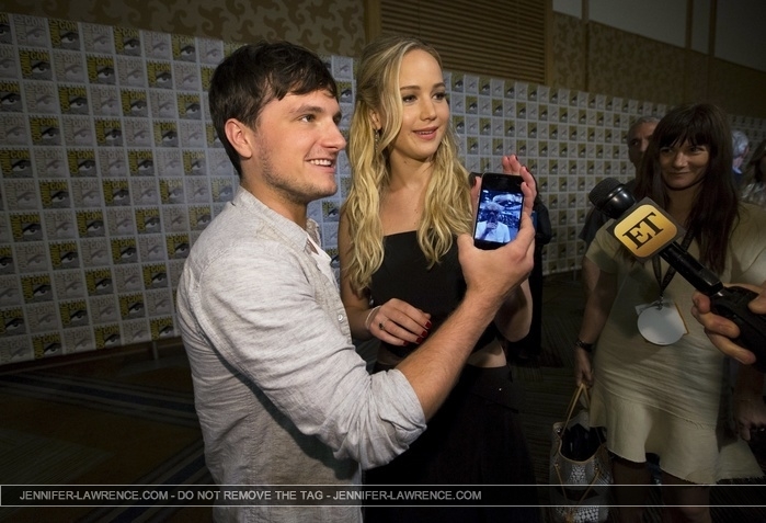 F_July_9_-__International_Comic_Con_-___The_Hunger_Games__Mockingjay_Part_2___Press_Conference_281129.jpg