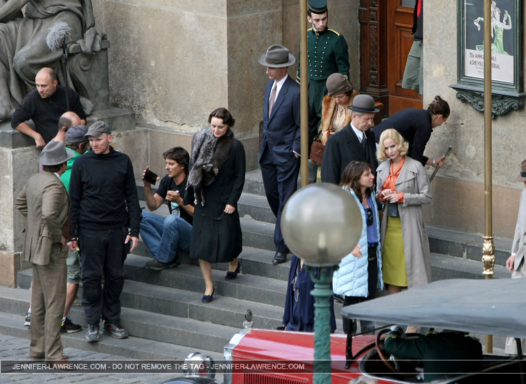 5BOn_the_Set5D_May_152C_2012_-_Prague_282529.jpg