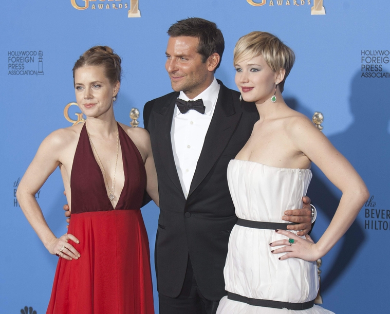 71st_Annual_Golden_Globe_Awards_press_room_2814129.jpg