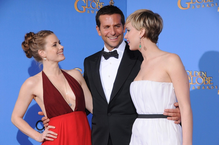 71st_Annual_Golden_Globe_Awards_press_room_2815329.jpg