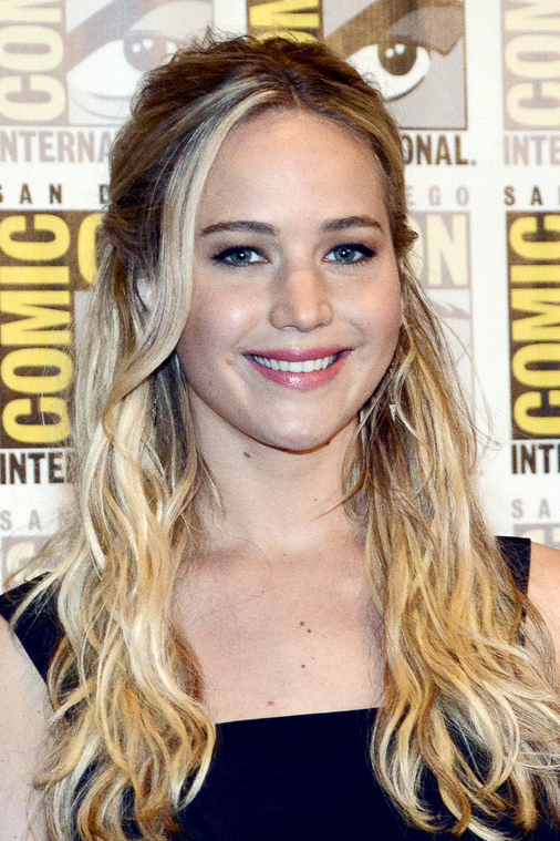 A_July_9_-__International_Comic_Con_-___The_Hunger_Games__Mockingjay_Part_2___Press_Conference_28329.jpg