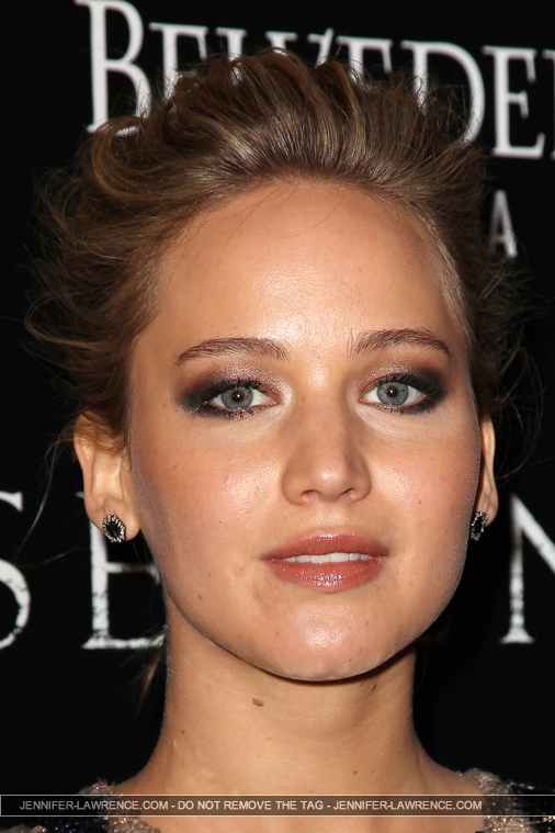 A_March_21_-_Attends_a_screening_of___Serena___281629.JPG