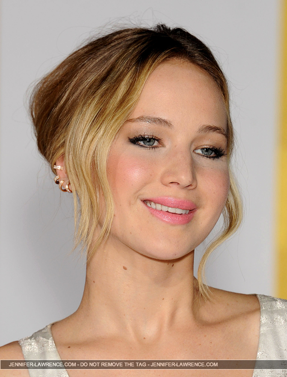A_November_17_-__Mockingjay_Part_1__LA_Premiere_283229.JPG