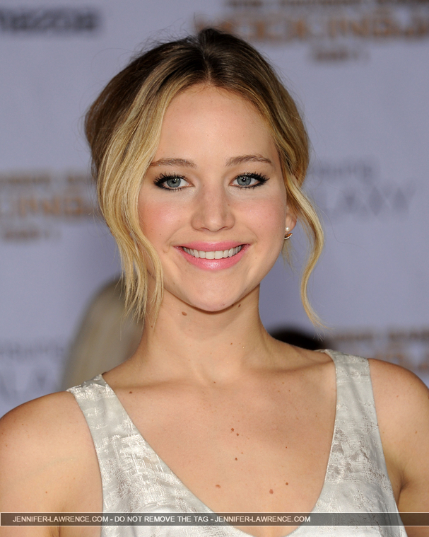 A_November_17_-__Mockingjay_Part_1__LA_Premiere_283929.jpg
