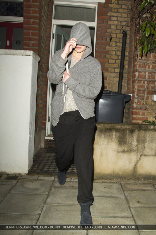 April_25_-_Leaving_a_friends_house_in_London_281229.jpg