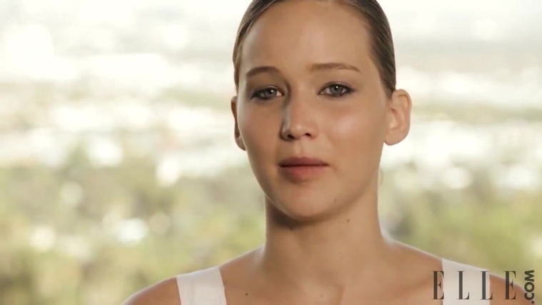 Behind_the_Scenes_Elle_Photoshoot_28December_201229__2810829.jpg