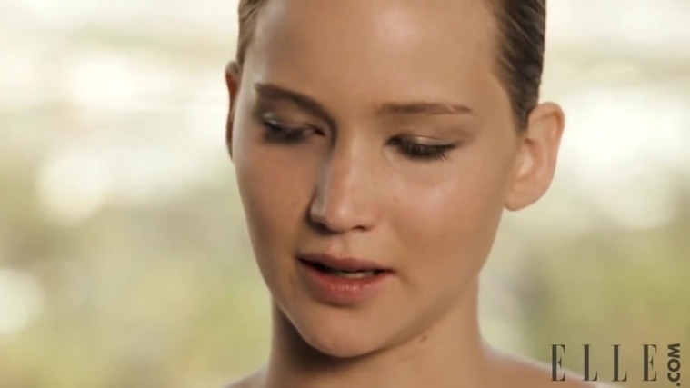 Behind_the_Scenes_Elle_Photoshoot_28December_201229__2820229.jpg