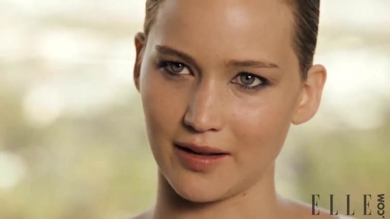 Behind_the_Scenes_Elle_Photoshoot_28December_201229__2820929.jpg