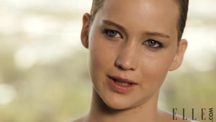 Behind_the_Scenes_Elle_Photoshoot_28December_201229__2822329.jpg