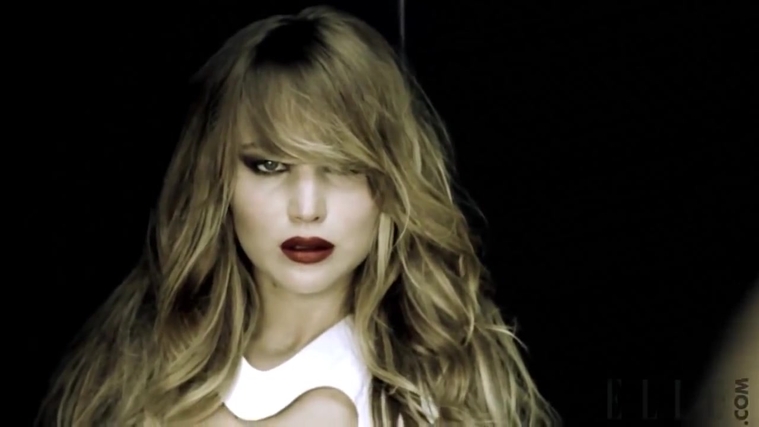 Behind_the_Scenes_Elle_Photoshoot_28December_201229__2825029.jpg